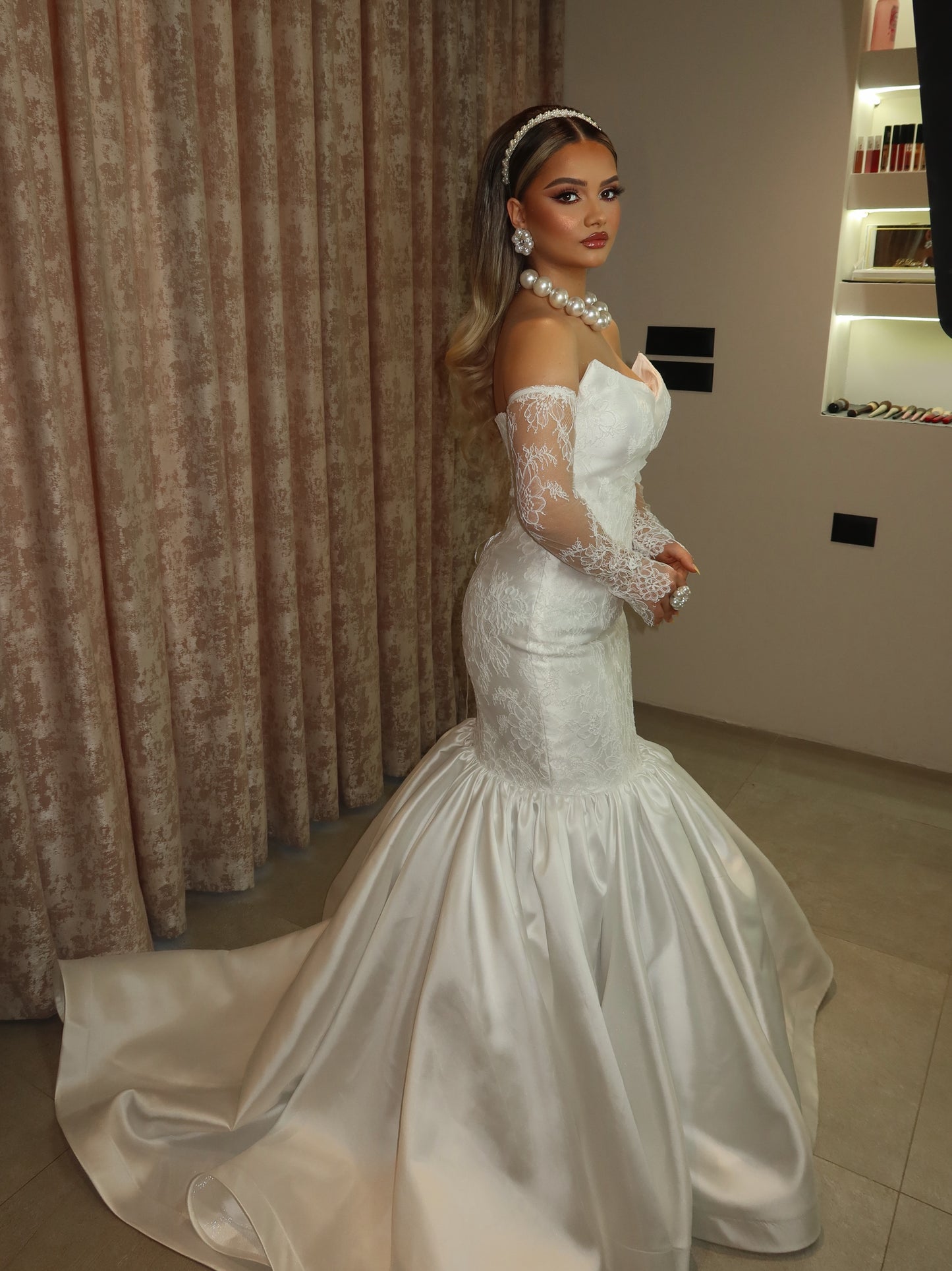 Off-the-Shoulder Lace Mermaid Wedding Dress
