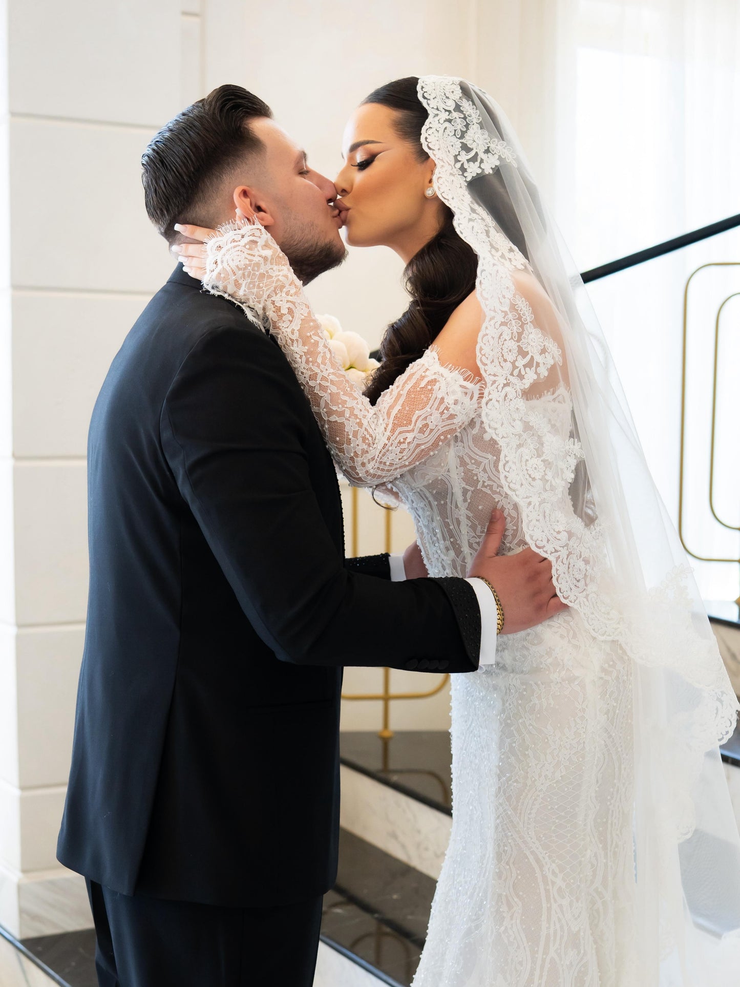 Corset Mermaid Lace Wedding Dress with Sleeves