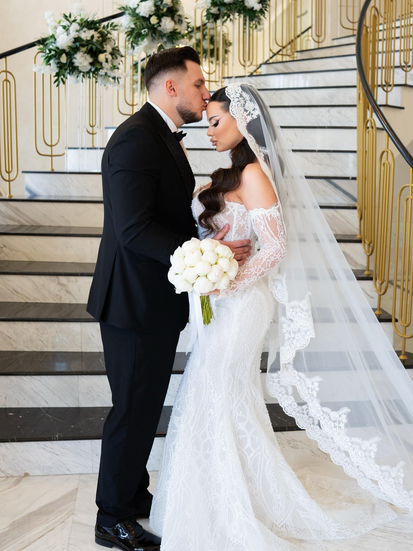 Corset Mermaid Lace Wedding Dress with Sleeves
