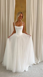 Minimalist Spaghetti Strap Tulle Ball Gown