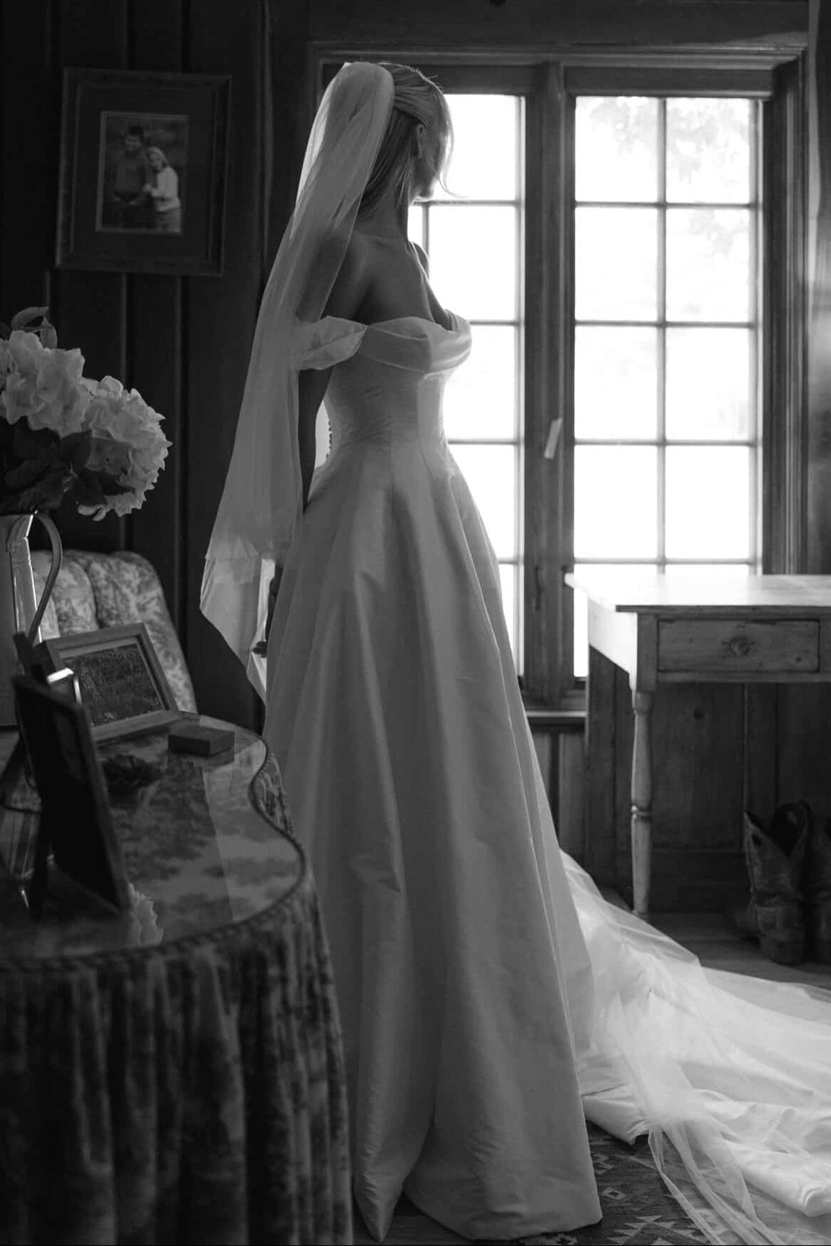 Off-the-Shoulder Ball Gown Wedding Dress