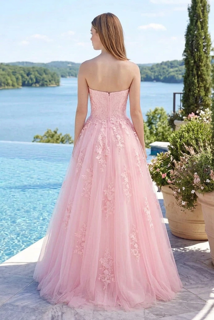 Strapless Lace Bodice Tulle Ball Gown