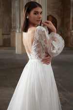 Lace Applique Long Sleeve Tulle Wedding Dress