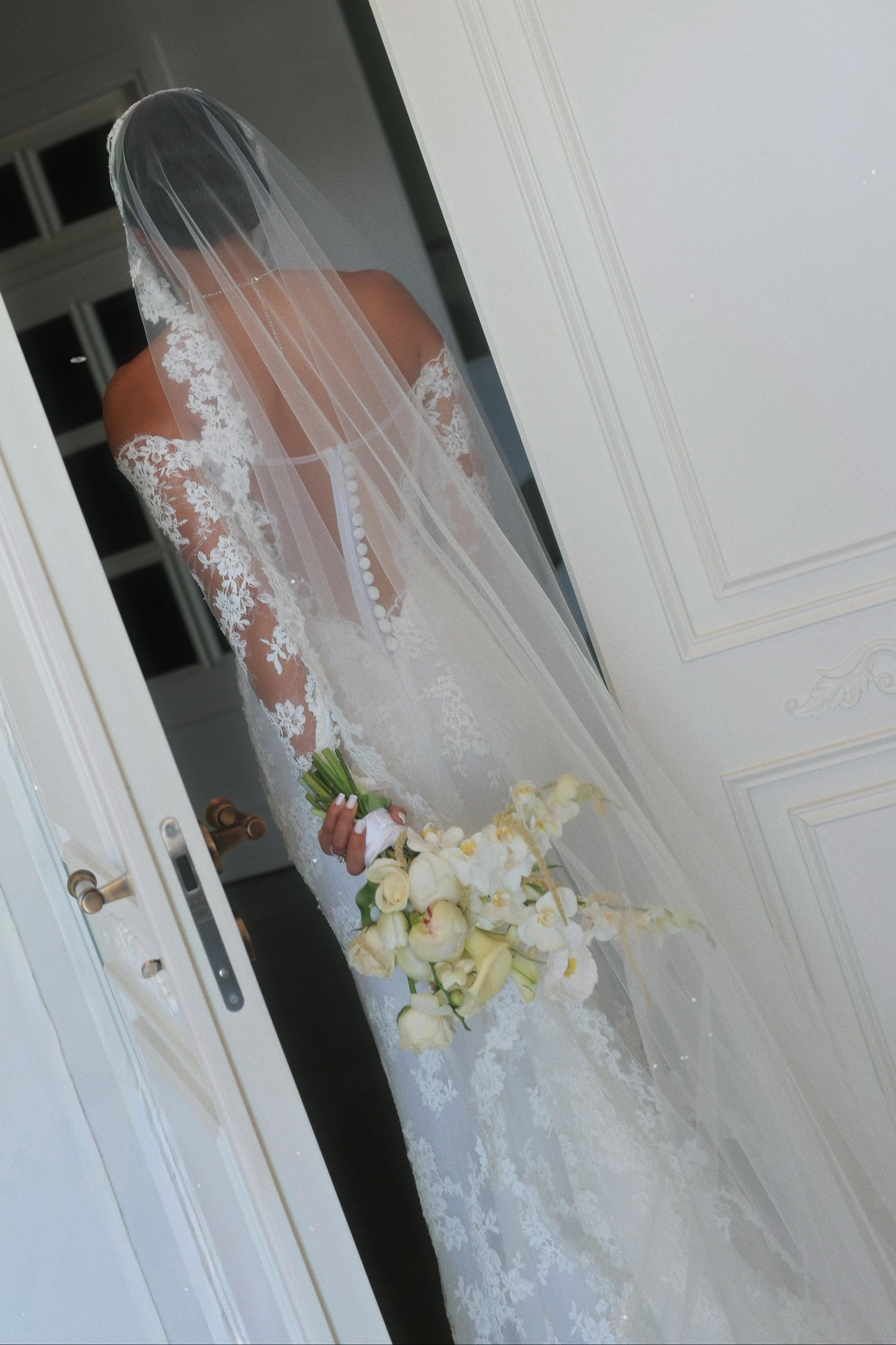 Off-the-Shoulder Lace Mermaid Wedding Dress