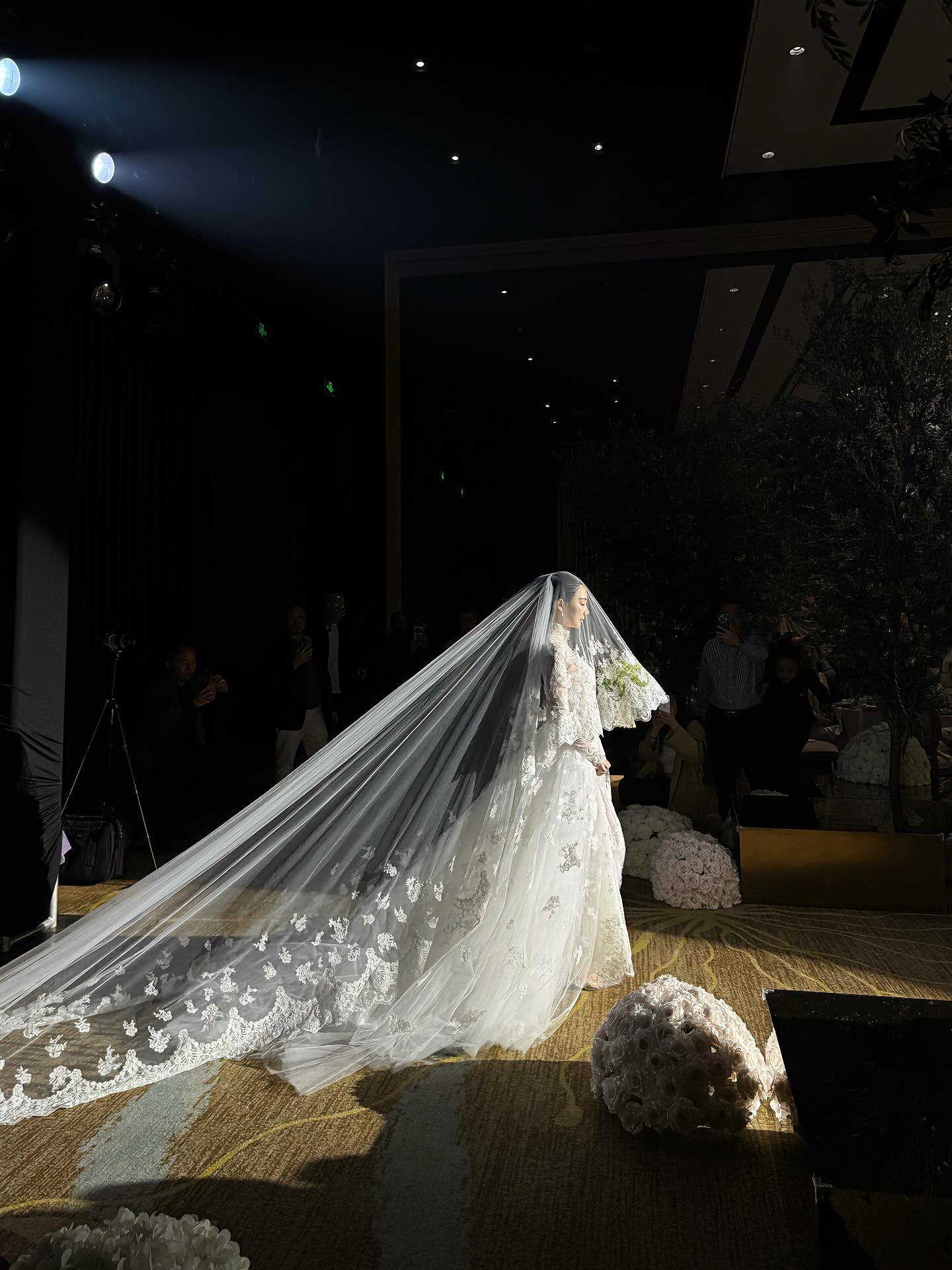 High Neck Long Sleeve Lace Mermaid Wedding Dress