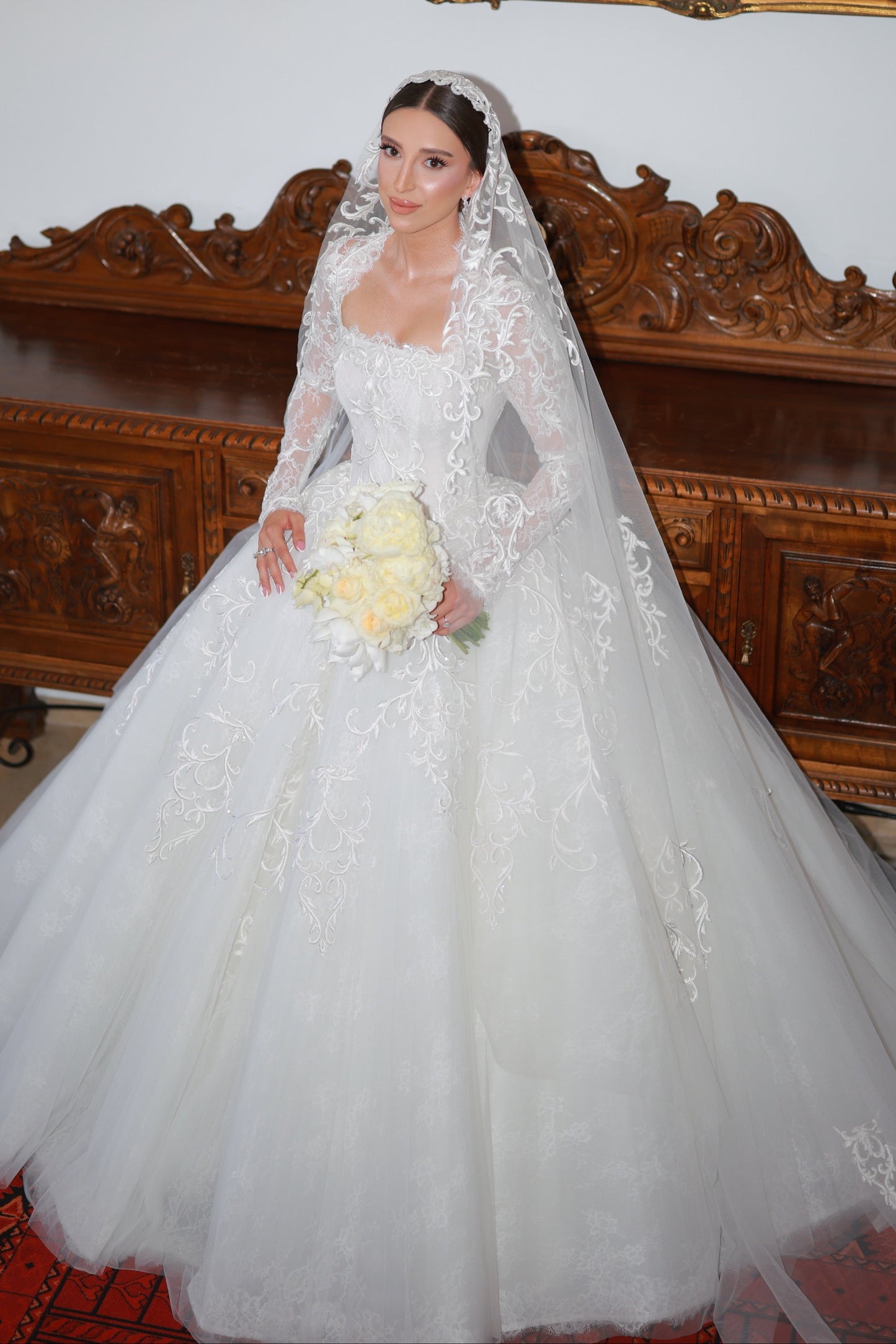 Long Sleeve Lace Ball Gown Wedding Dress with Veil