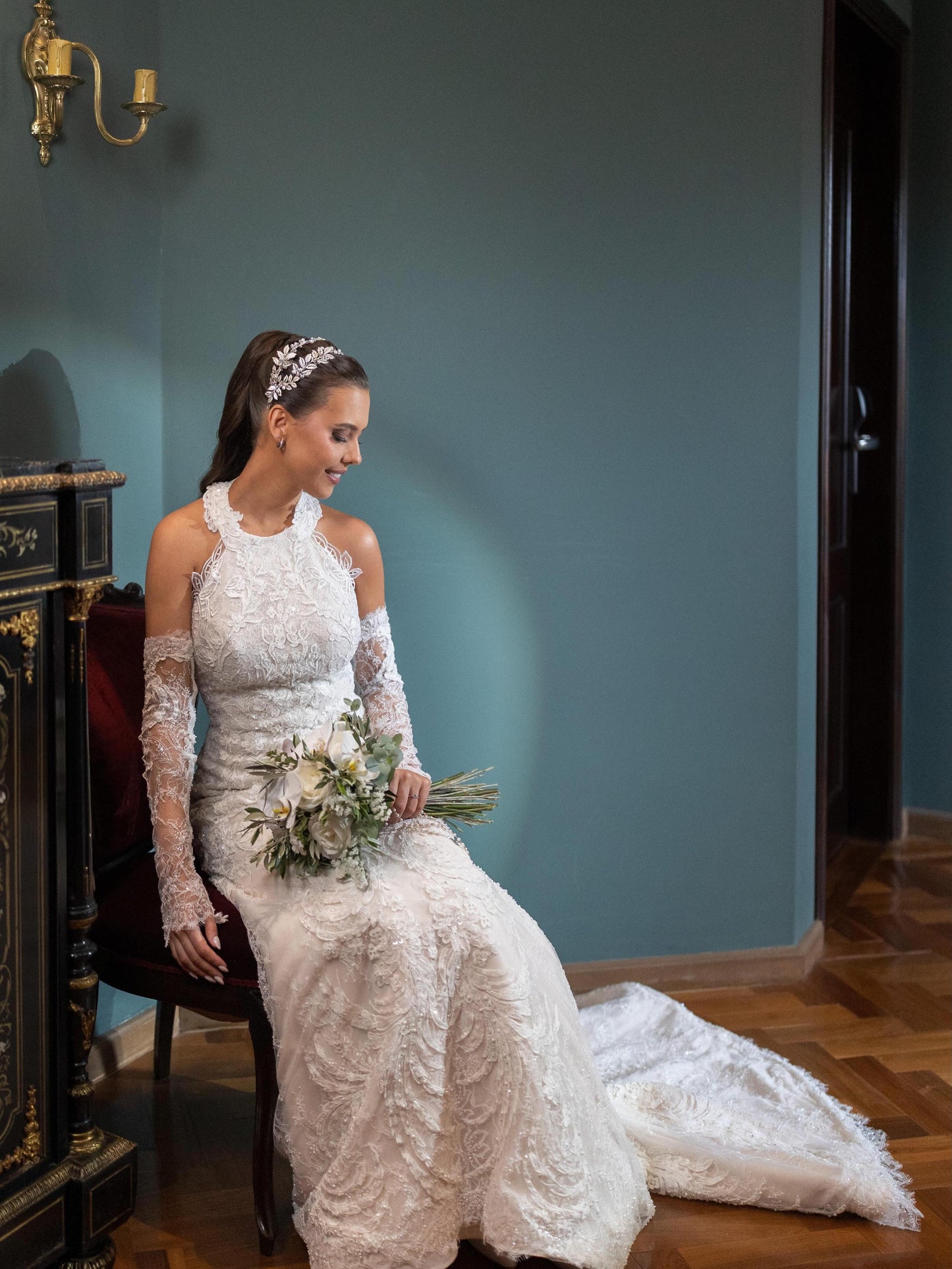 Halter Lace Mermaid Wedding Dress with Sleeves