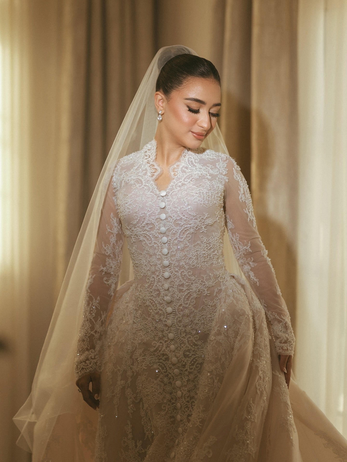 Long Sleeve Lace Ball Gown Wedding Dress