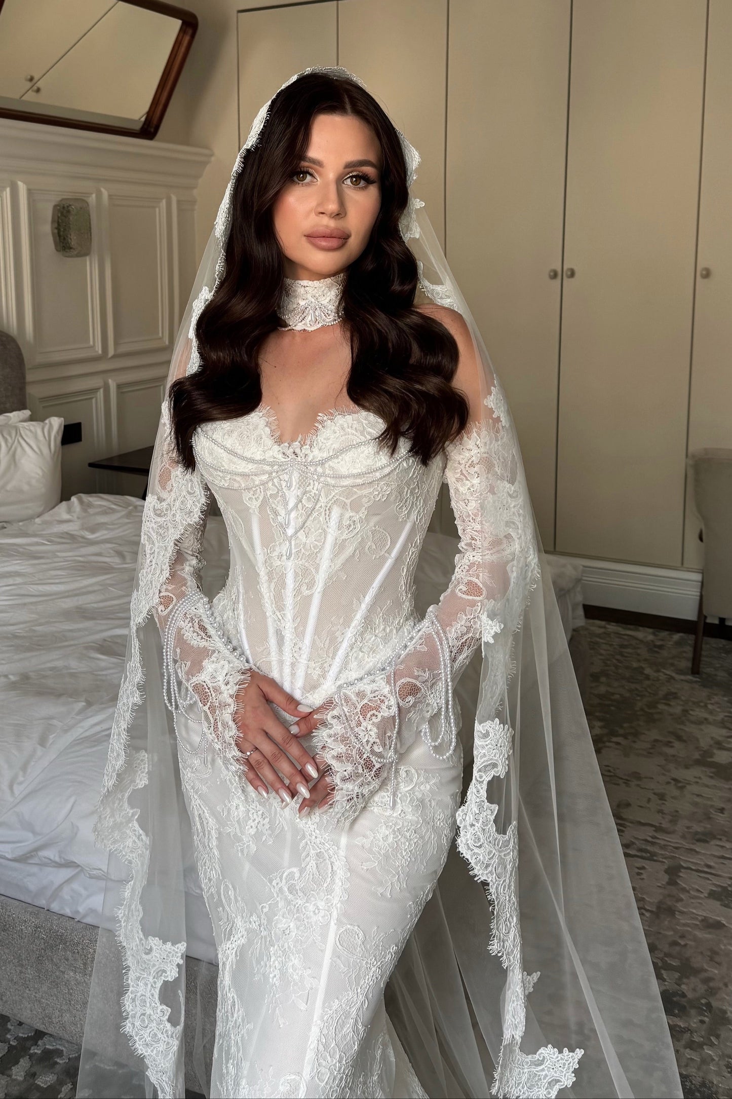 Off-Shoulder Lace Mermaid Bridal Gown with Train