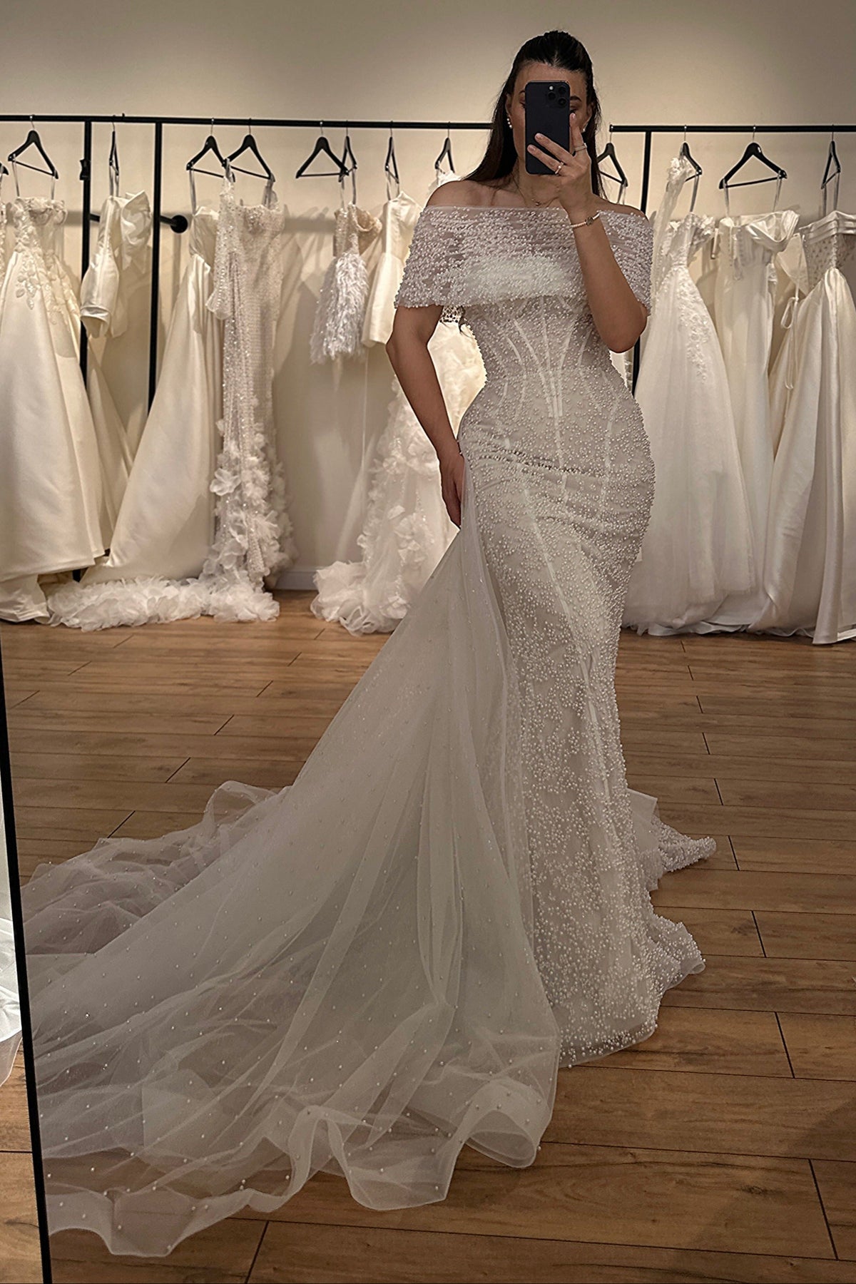 Pearl-Embellished Corset Mermaid Wedding Dress