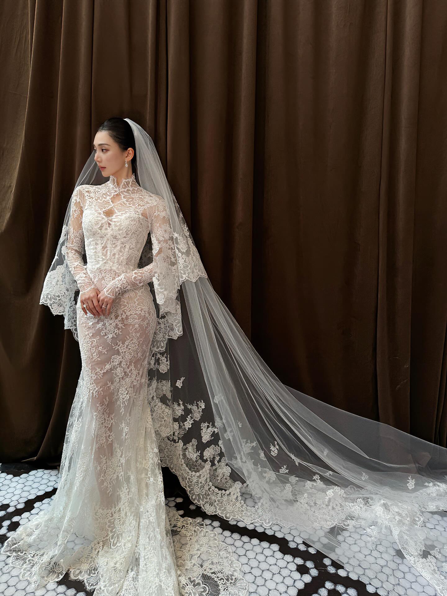 High Neck Long Sleeve Lace Mermaid Wedding Dress