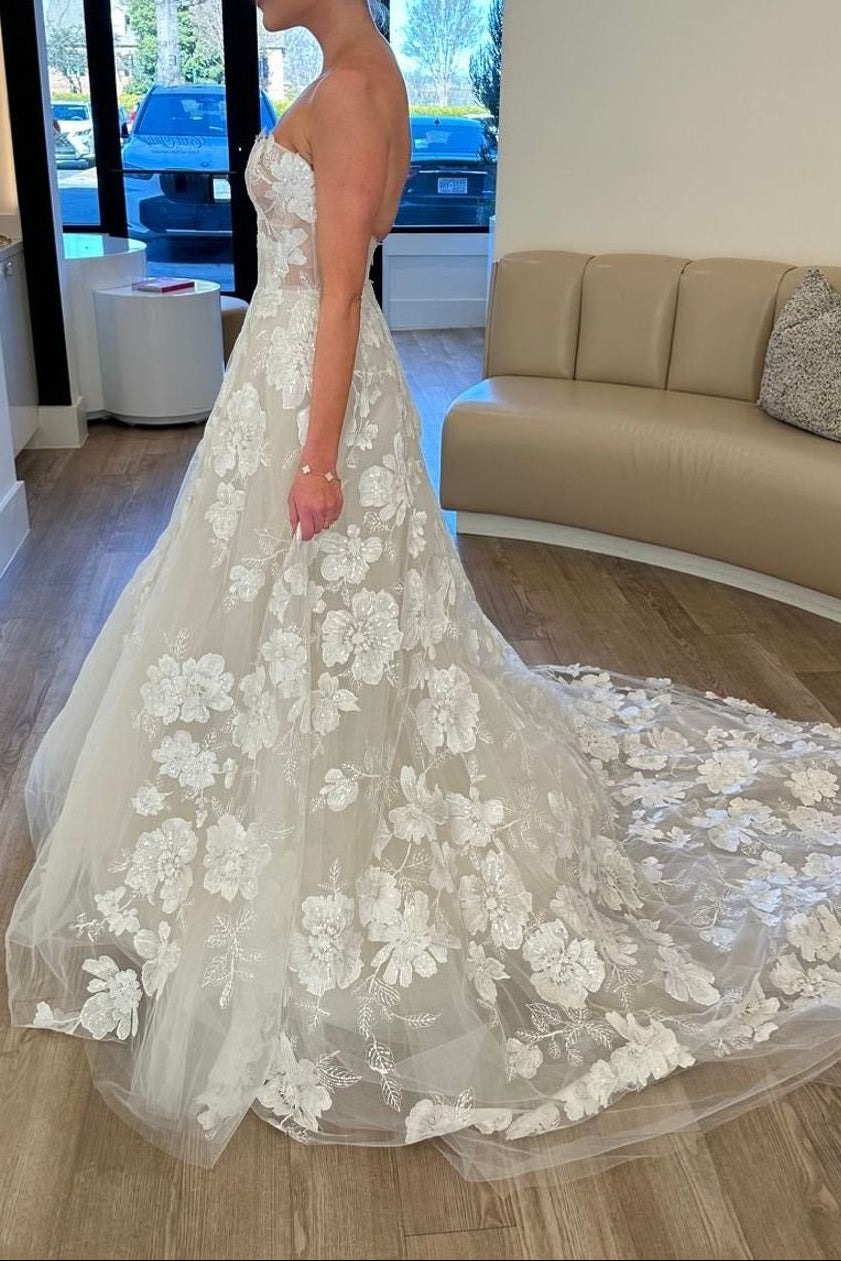 Corset Bodice Floral Lace A-Line Wedding Dress