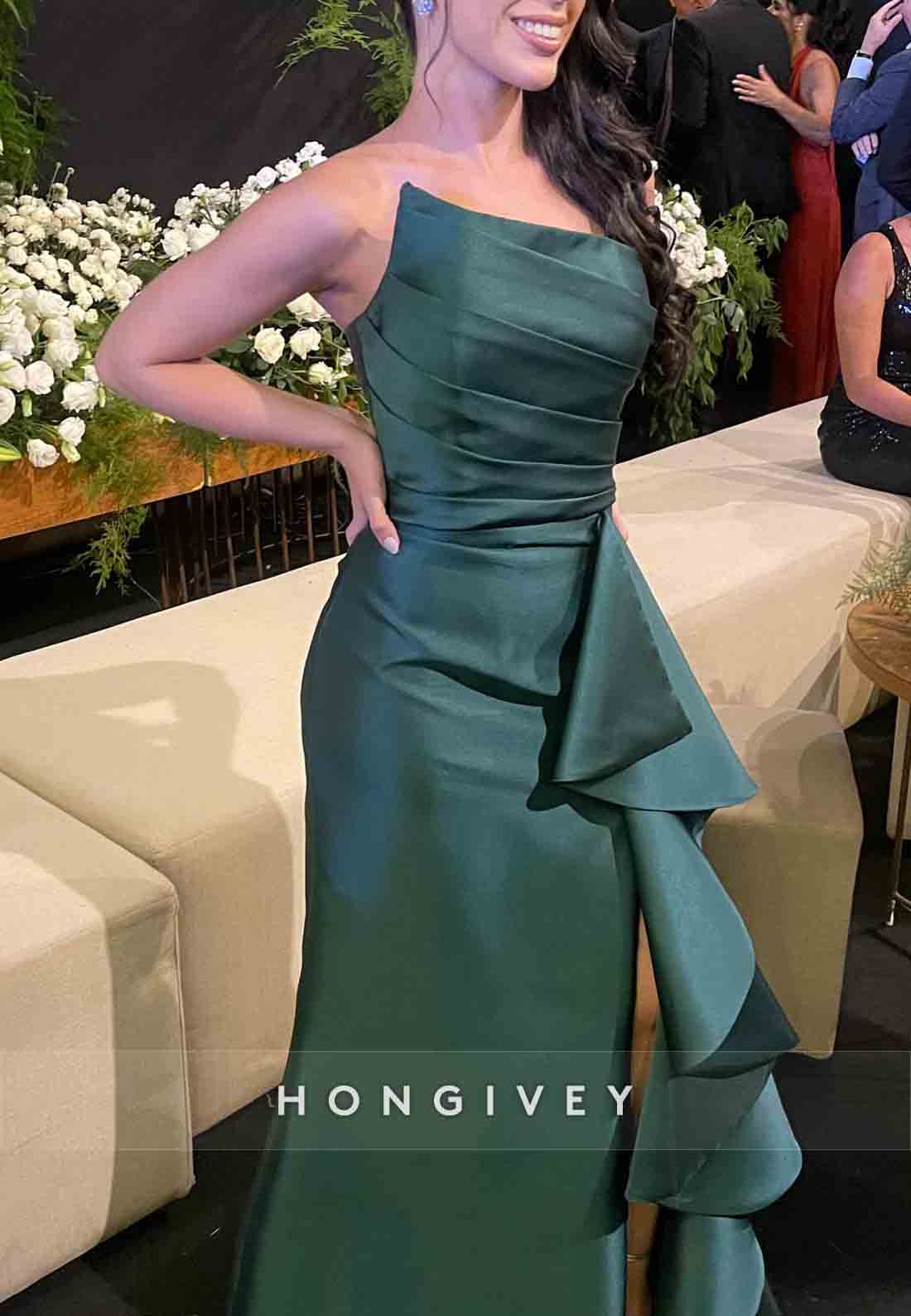 Elegant Dark Green Strapless Satin Ruched Pleated Trumpet Evening Gowns