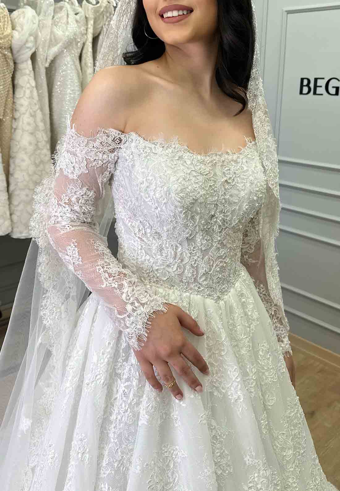 A-Line Long Sleeves Off the Shoulder Court Train Lace Empire Wedding Dresses