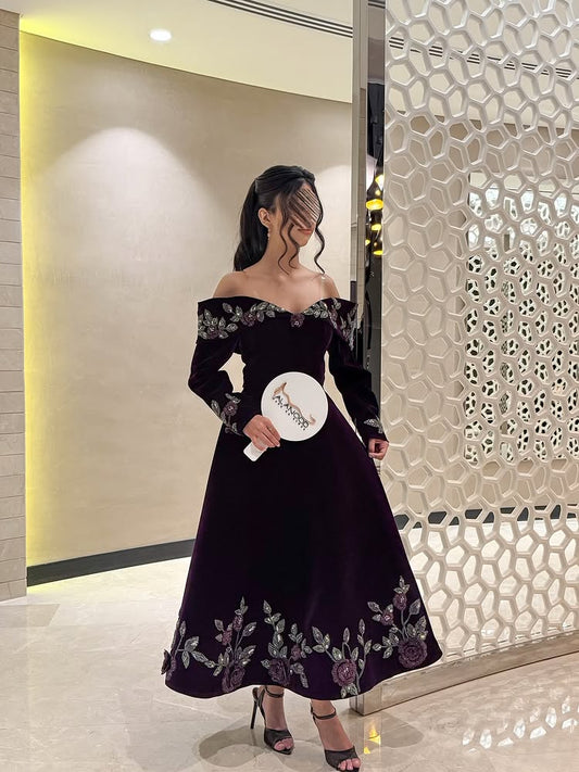 Elegant Black Off the Shoulder Long Sleeve Flowers Applique A-Line Ankle-Length Evening Dress