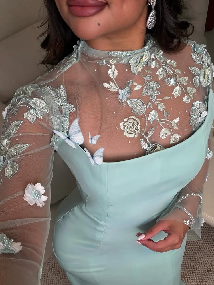 Lace Applique Long Sleeve Flowers Beaded Mermaid Evening Dress