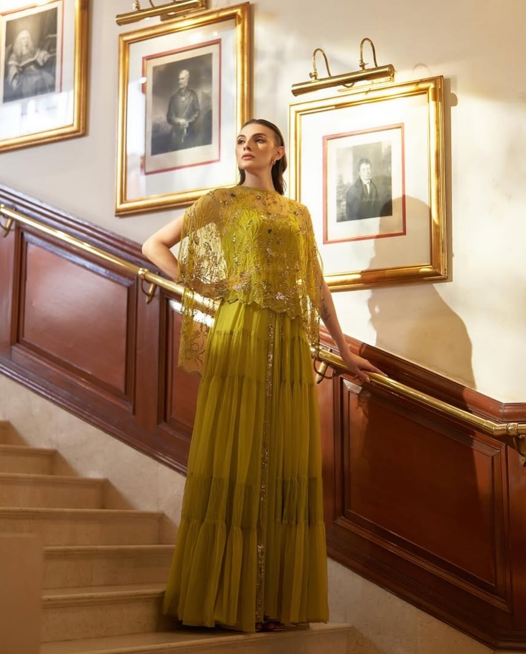 Green Tulle A-Line Sequins Sparkle Appliques Cape Sleeve Evening Dress