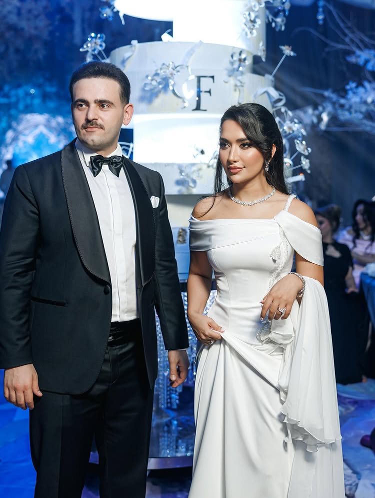 Flowers Applique Off the Shoulder Sleeveless Mermaid Floor-Length Evening Dress