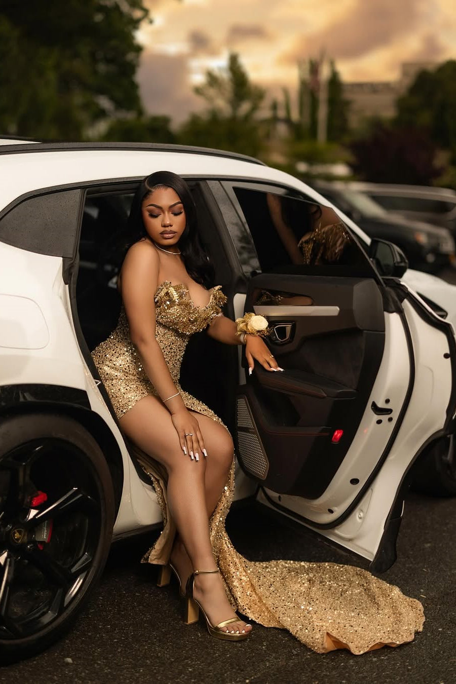 Modern Strapless Champagne Gold Prom Dress Mermaid Sequins Long With Split Crystals