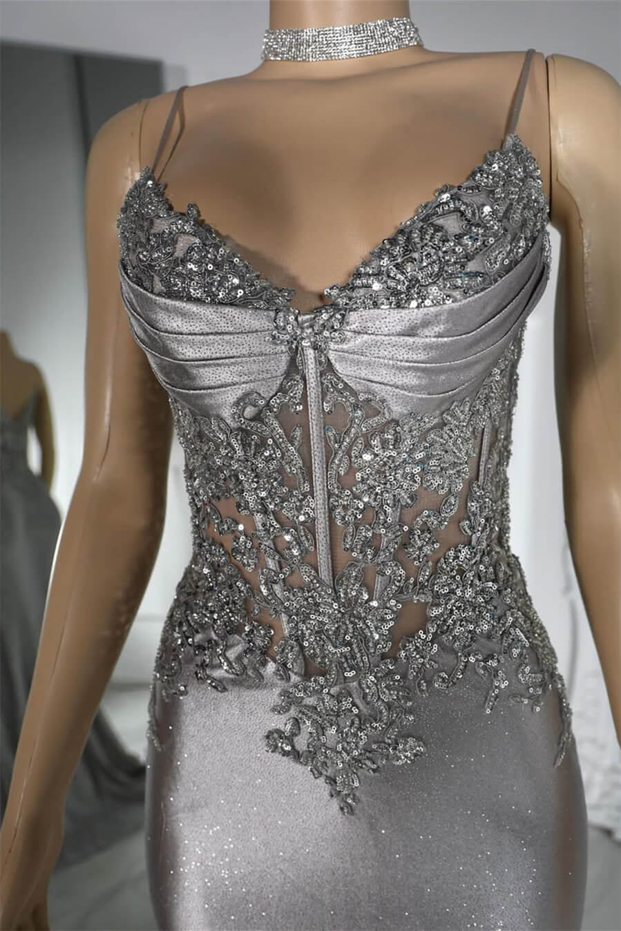 Spaghetti-Straps Silver Sleeveless Mermaid Prom Dresses Sweetheart With Sequins Zipper Back