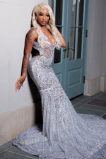 Modern Silver V-Neck Sleeveless Mermaid Prom Dress Sequins Long With Beadings