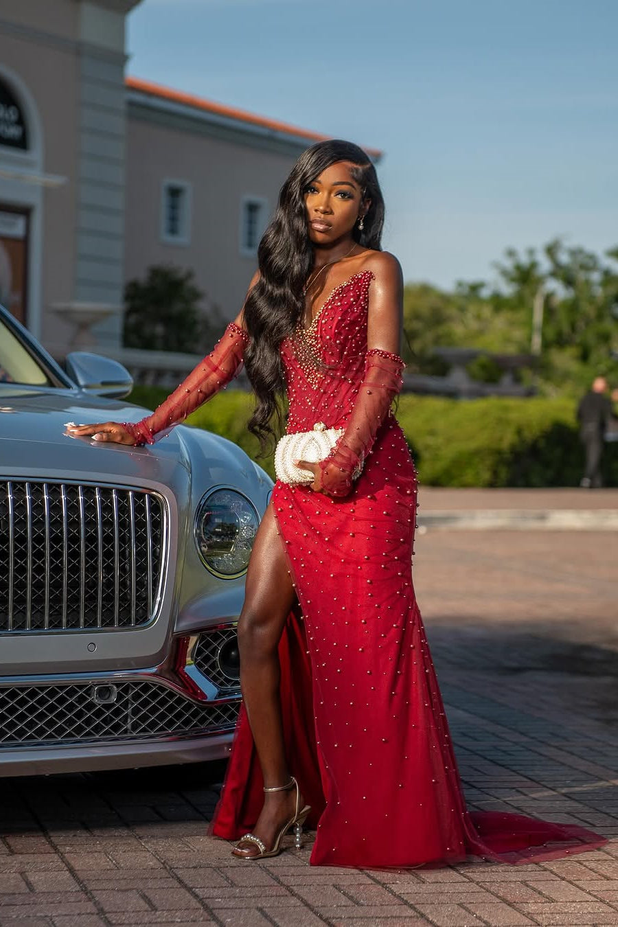 Modern Red V-Neck Sleeveless Split Prom Dress Tulle Long With Pearls