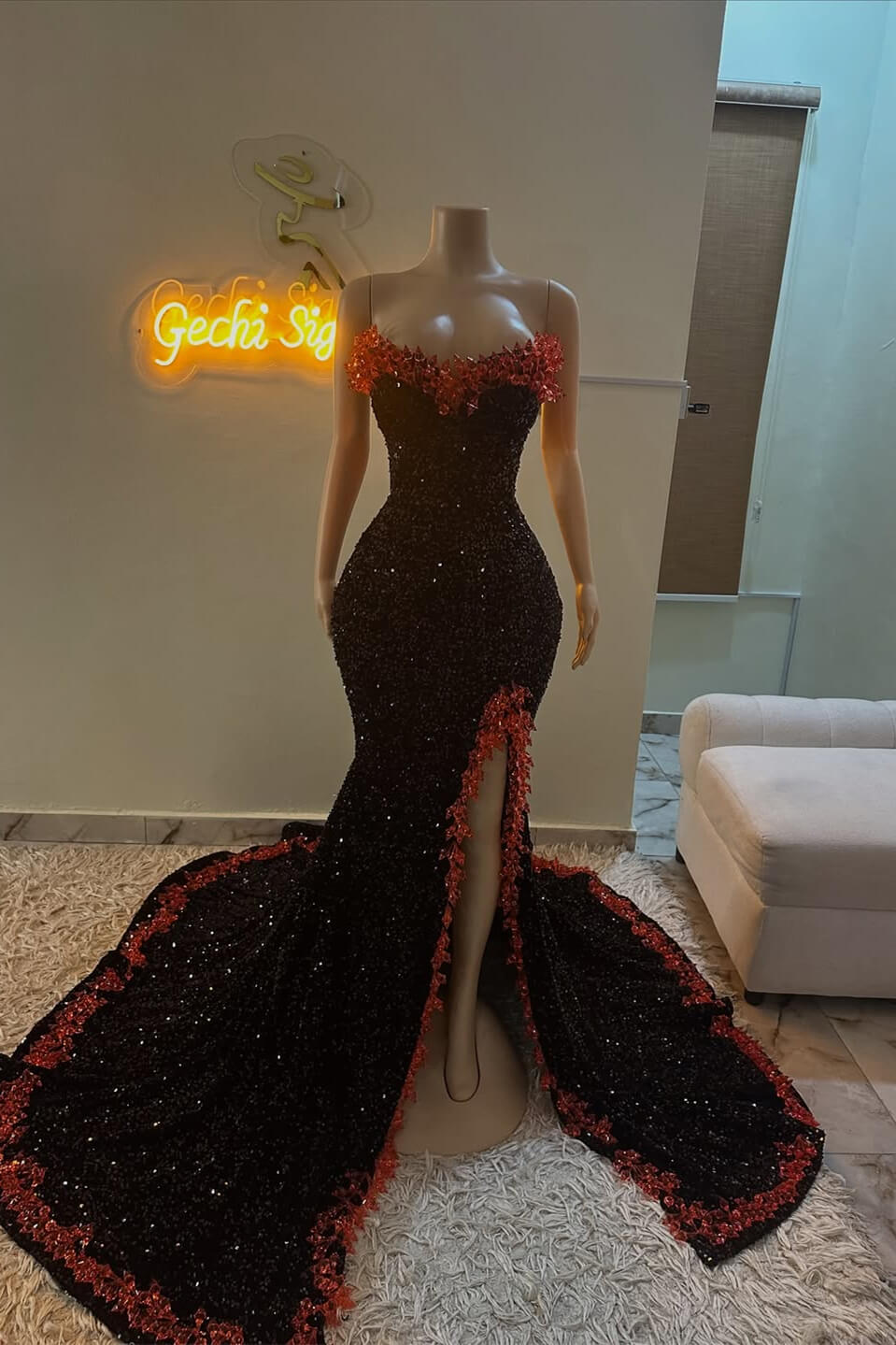 Black Strapless Sequins Prom Dress Mermaid Split With Crystals