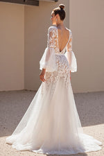 Long Sleeves V-Neck Tulle Bridal Dress A-Line With Lace Appliques Open Back