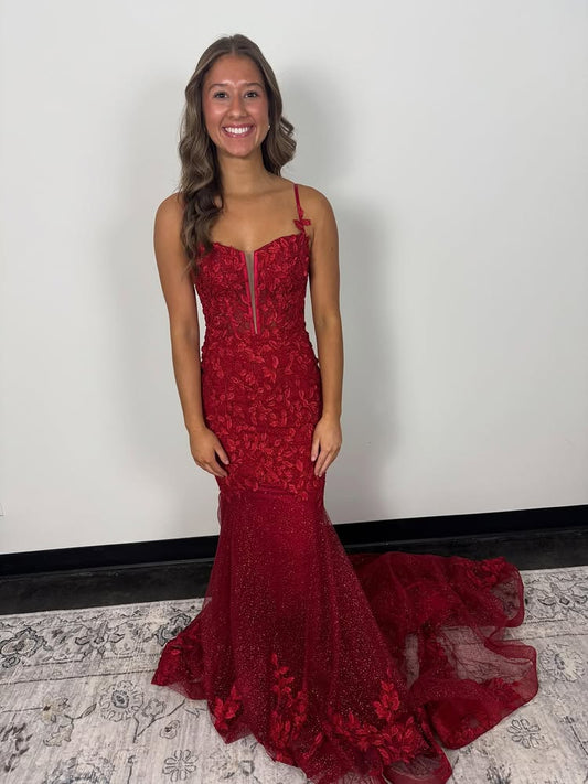 Red Spaghetti Straps Sleeveless Appliques Mermaid Tulle Floor-Length Prom Dress