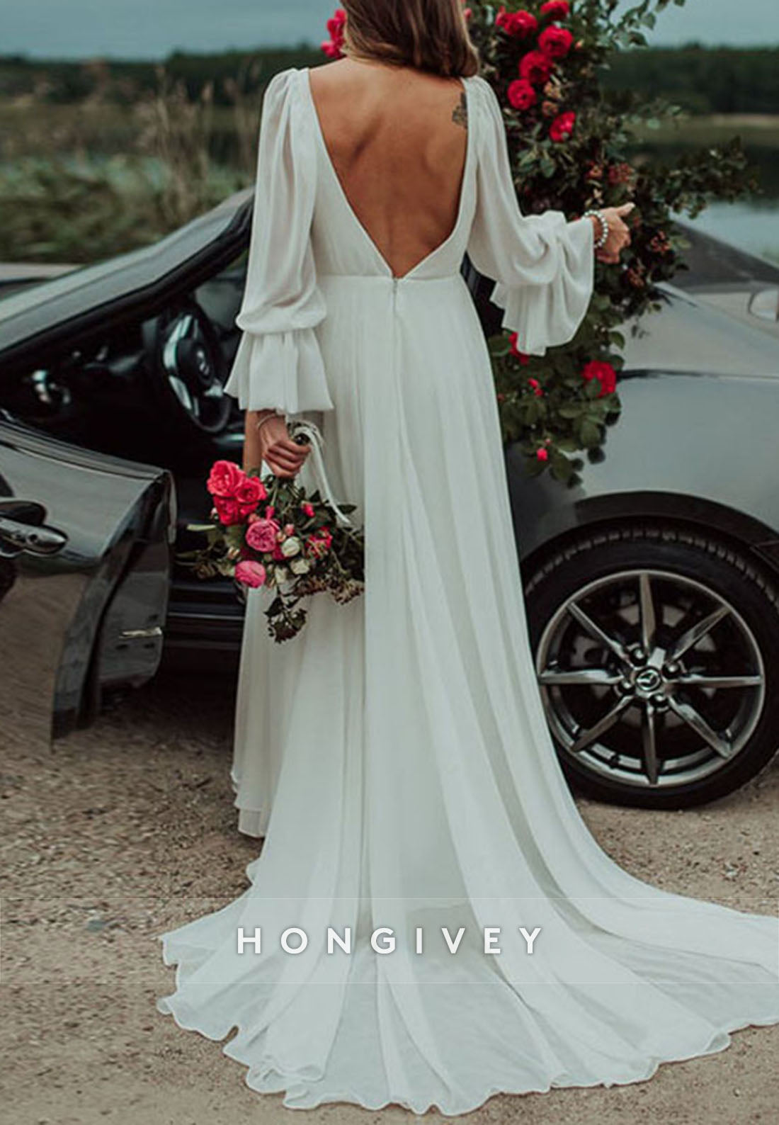 Chiffon Bell Sleeves Wedding Dresses Beach High Slit V-Neck Romantic Bridal Gowns