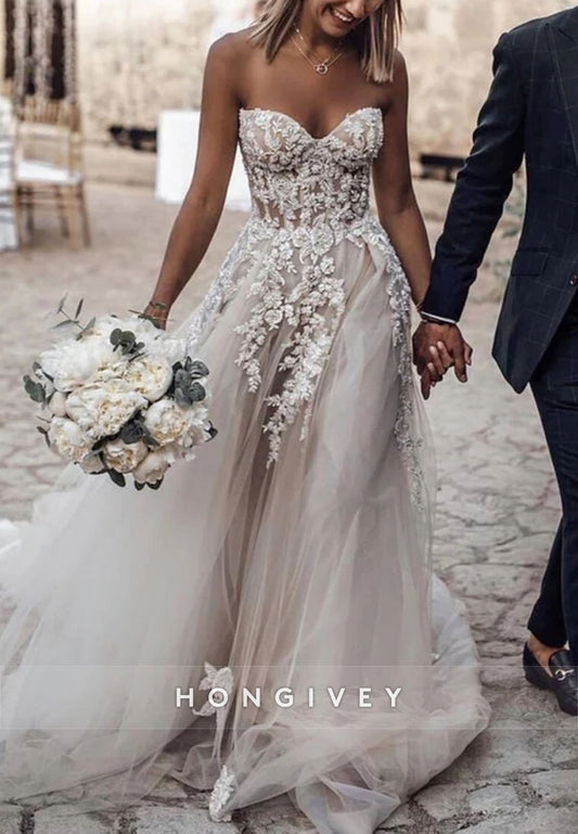 Tulle A-Line Strapless Court Train Lace Wedding Dresses with Appliques