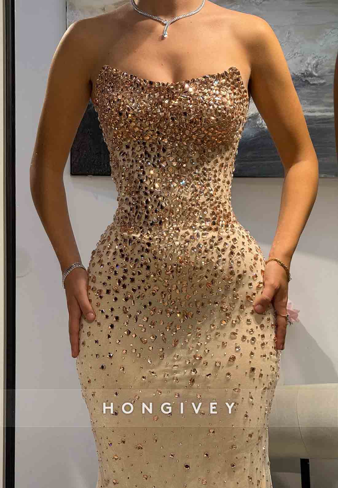 Sparkly Golden Column Strapless Floor-Length Evening Gowns with Beading