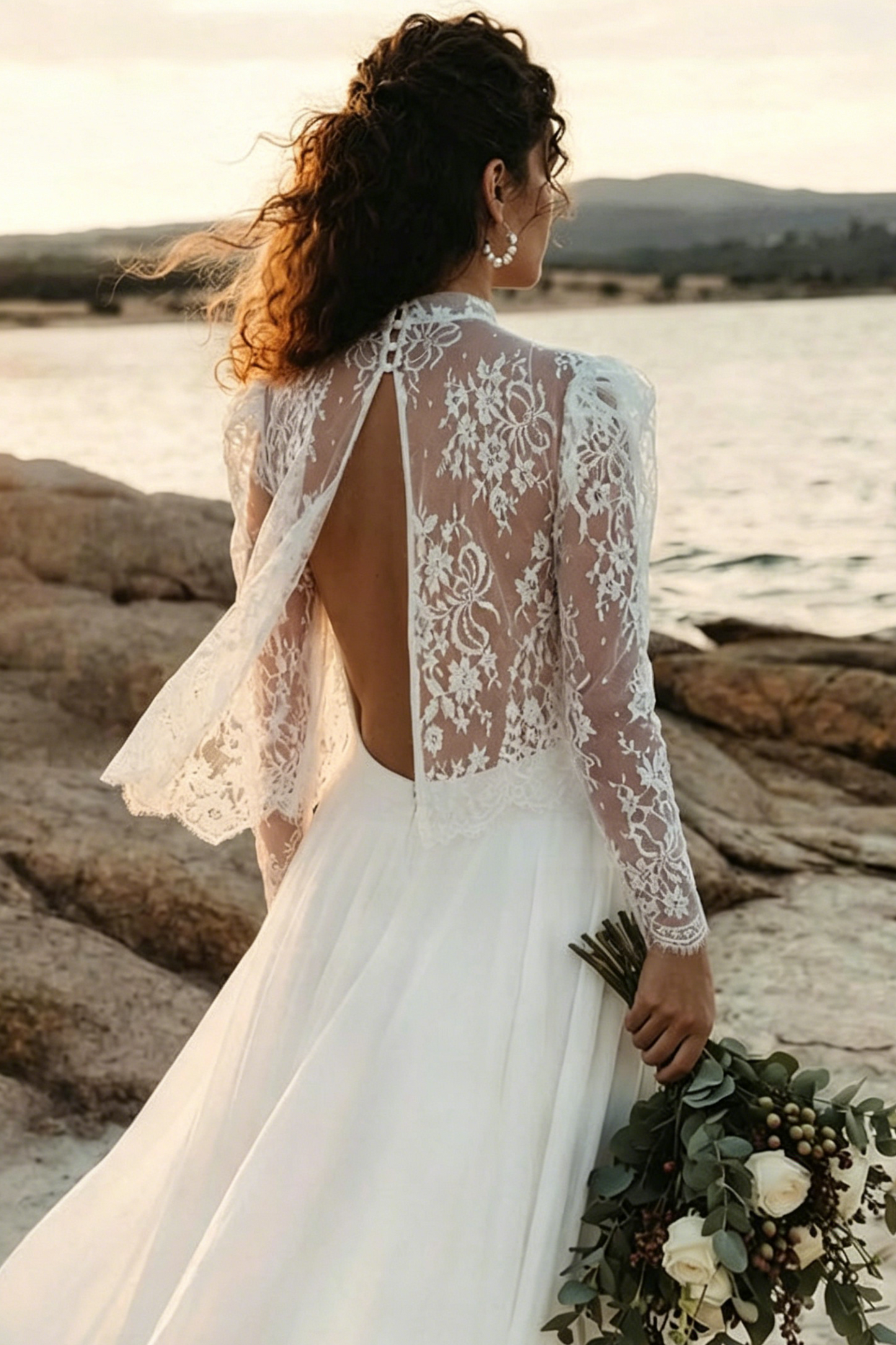 Beach/Boho Long Sleeves Sweep Train Chiffon Wedding Dresses With Lace