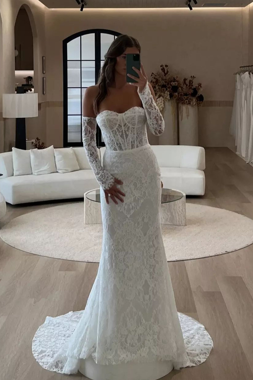 Elegant Mermaid Lace Wedding Dress with Long Sleeves