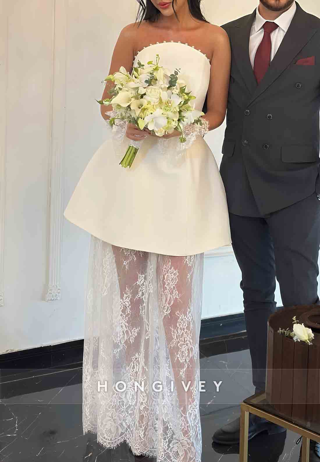 A-Line Floor-Length Sleeveless Lace Pleated Strapless Wedding Dresses