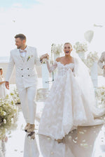 Gorgeous Ball Gown Off the Shoulder Lace Wedding Dress with Long Sleeves