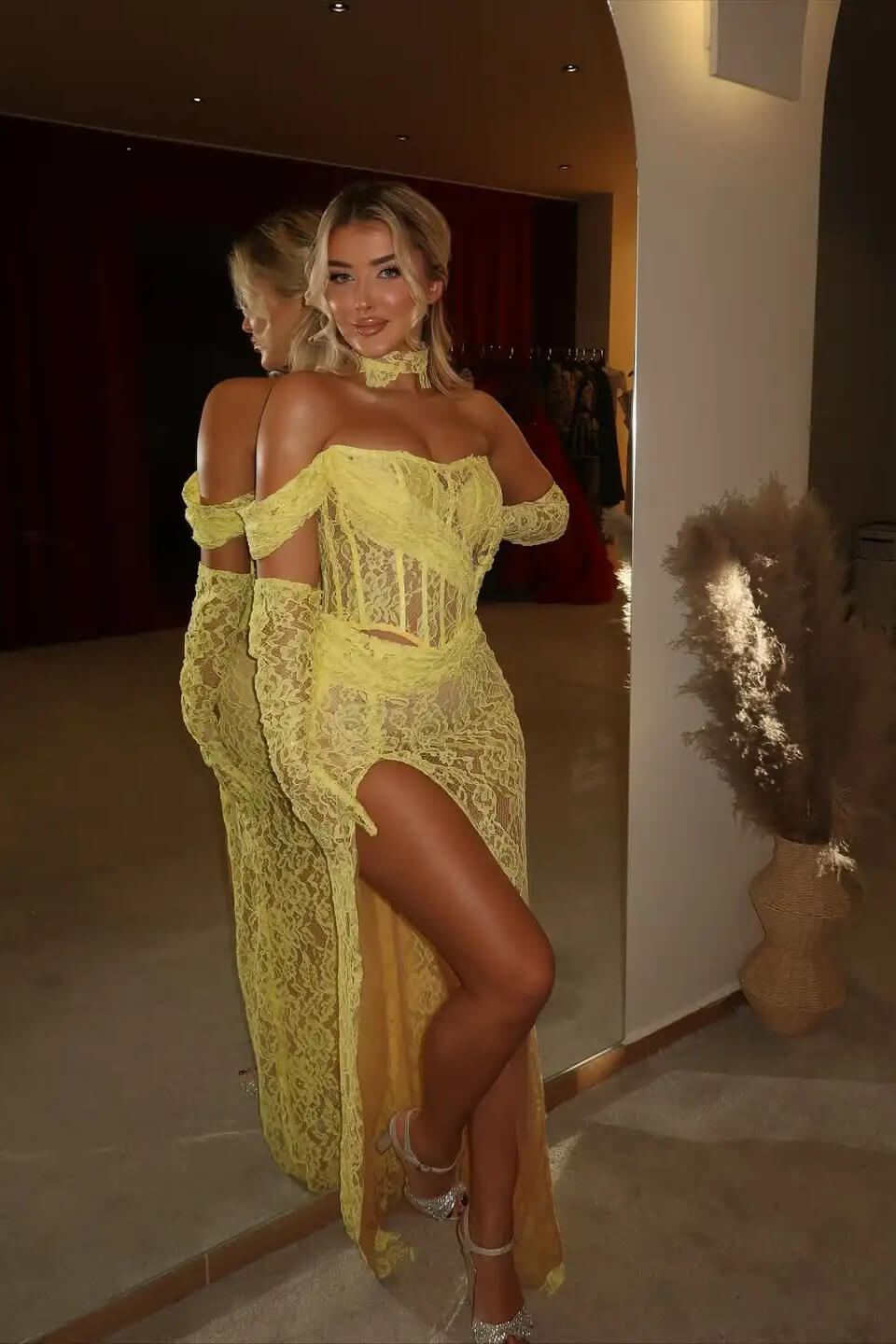Yellow Off-the-Shoulder Strapless High Split Prom Dress Lace With Gloves