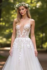 V-Neck Spaghetti-Straps Sleeveless Tulle Wedding Gowns A-Line With Appliques Backless