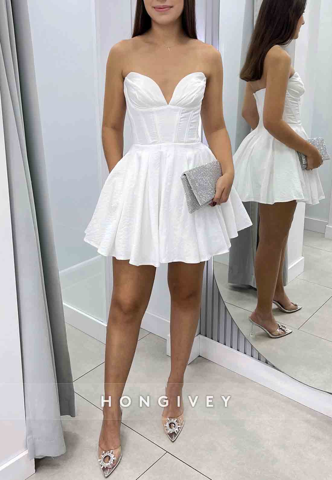 Simple A-Line Pleated Sweetheart Back Zipper Short Homecoming Dresses
