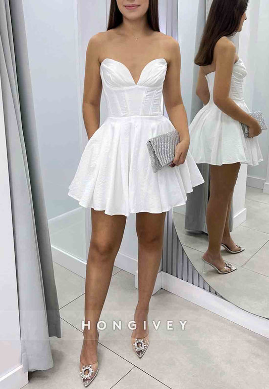 Simple A-Line Pleated Sweetheart Back Zipper Short Homecoming Dresses