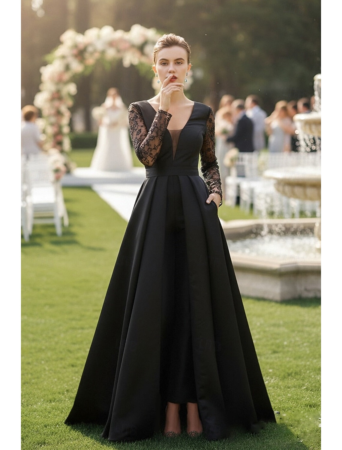 Black V-Neck Long Sleeve A-Line Backless Women Evening Dress