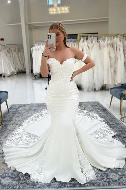 Ivory Lace Mermaid Wedding Dress with Off-the-Shoulder Sweetheart Neckline
