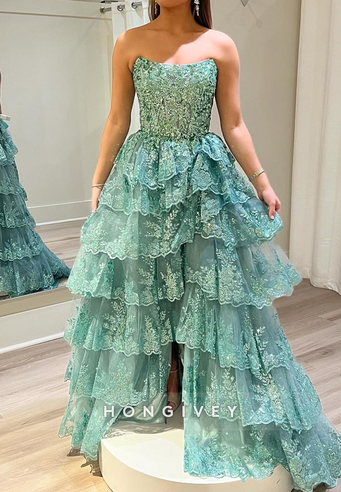 Spakle Bateau Tulle Tiered Ruffles Sequined A-Line Evening Prom Dress Ball Gown