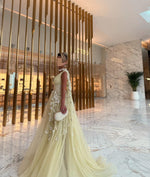 Exquisite V-Neck Sleevless Tulle A-Line Flowers Shawl Floor-Length Evening Dress
