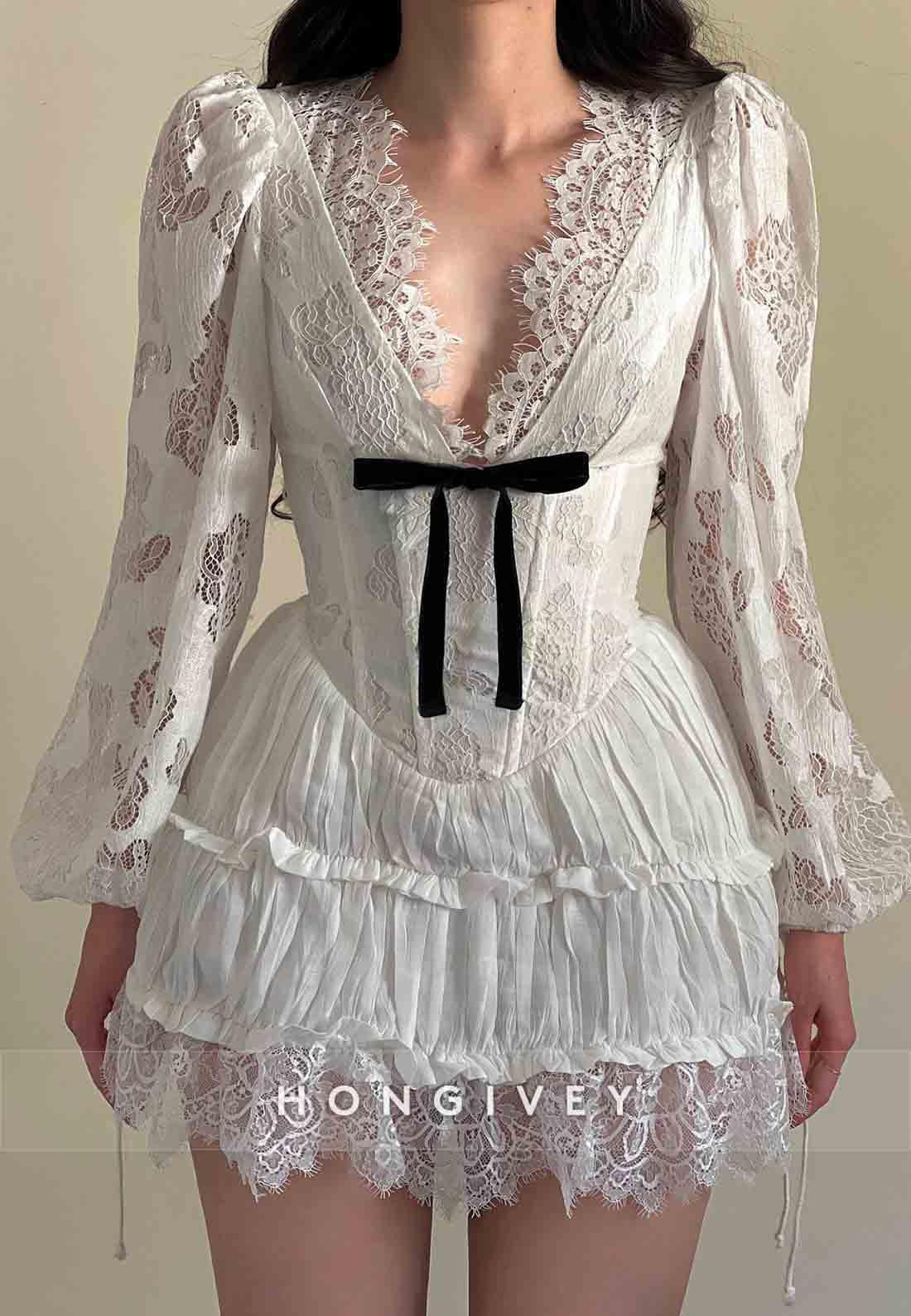 Long Sleeves Back Hole Low V-Neck A-Line Short Homecoming Dresses with Bowknot