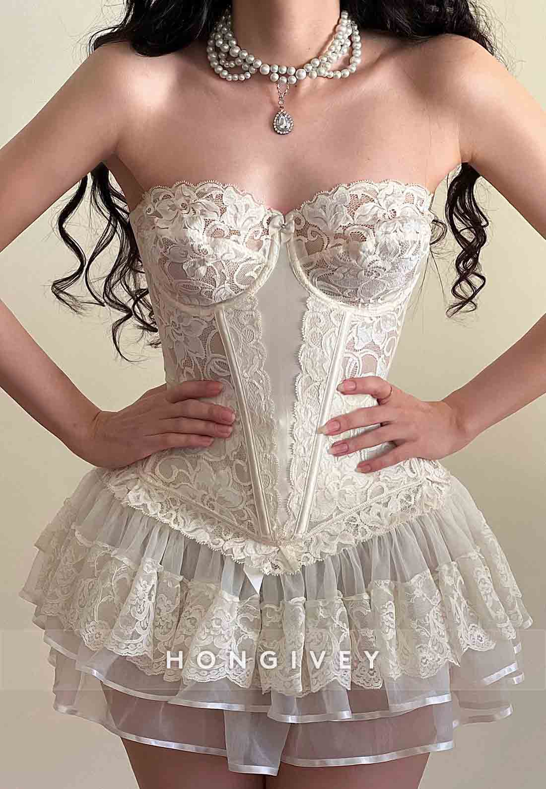 Strapless Sweetheart Lace A-Line Scalloped Neck Mini Homecoming Dresses with Corset