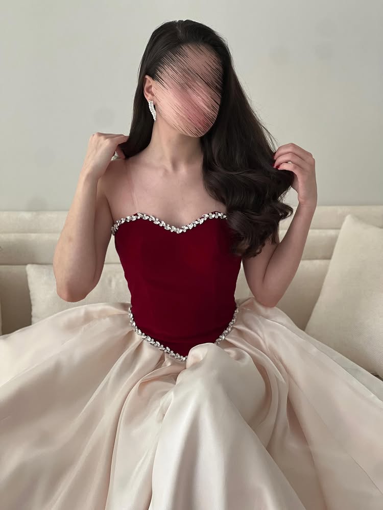 Simple Sweetheart Beaded Sleeveless Backless A-Line Prom Dress