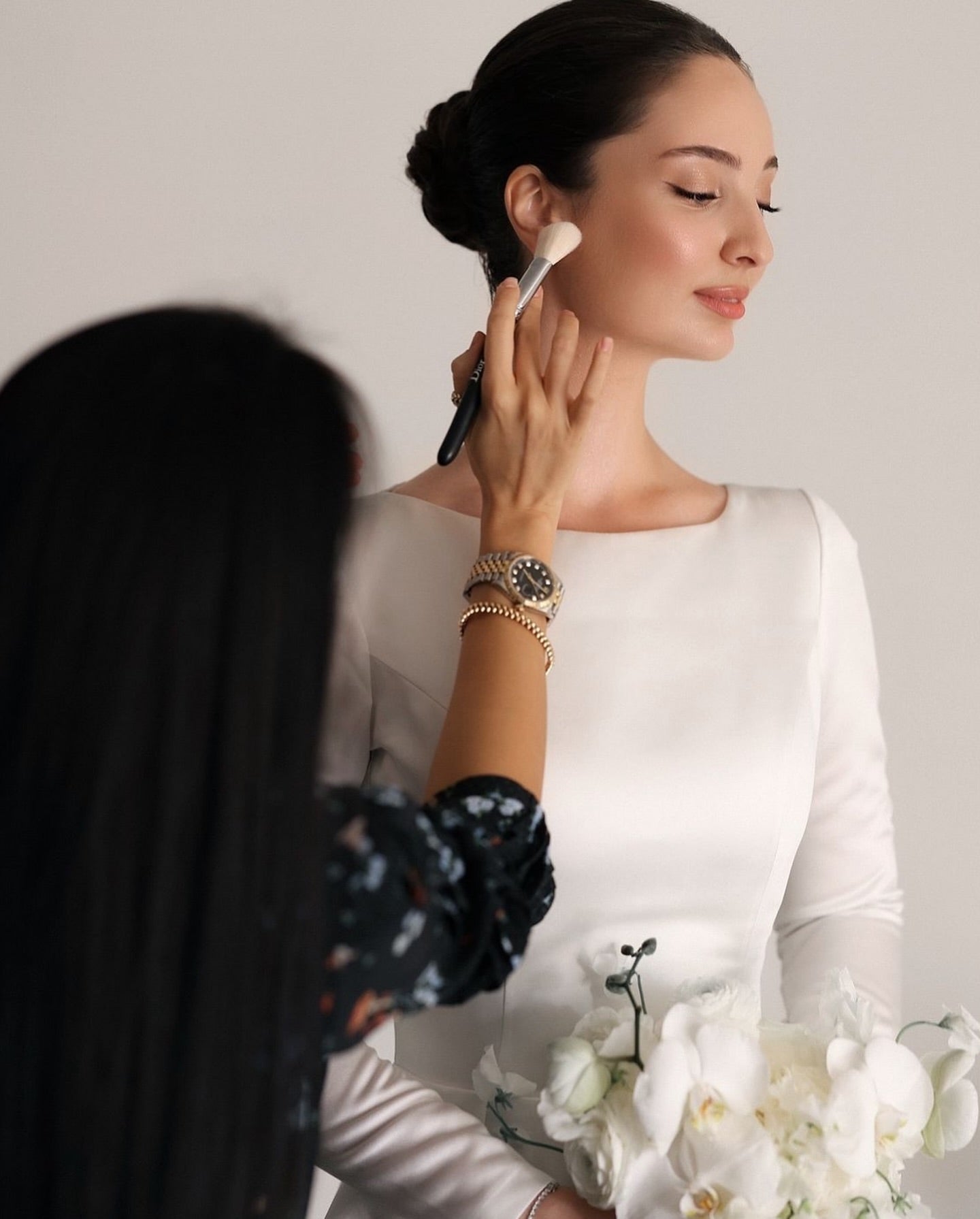 Elegant Long Sleeve A-Line Floor-Length Wedding Dress