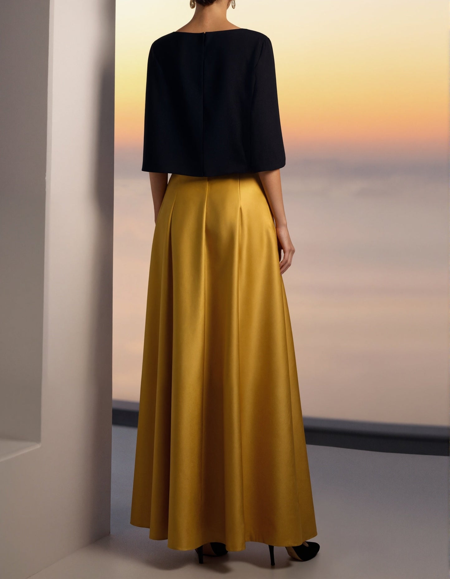 Evening Formal Dress Golden A-Line Crew Neck Satin Maxi Dress