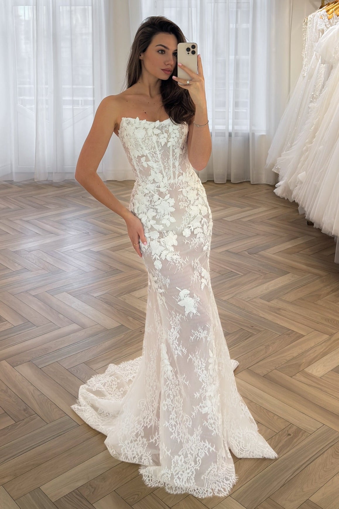Sweetheart Applique Sleeveless Mermaid Floor-Length Wedding Dress